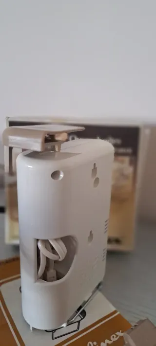 Abrelatas y afilador eléctrico Moulinex