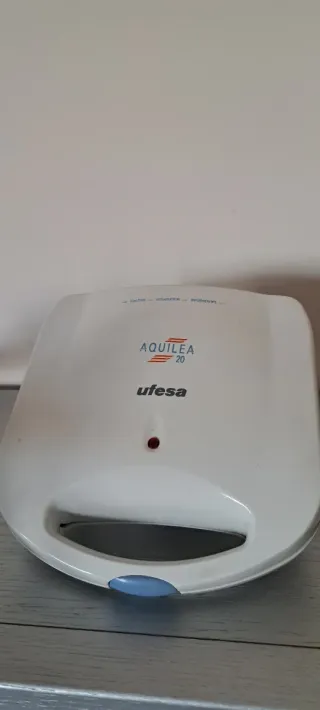 Abrelatas y afilador eléctrico Moulinex