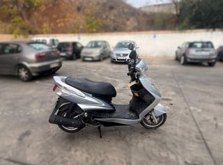 Carenado delantero izquierdo yamaha cignus 107815