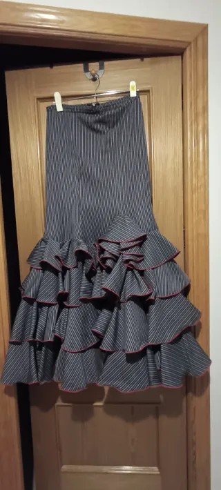 Conjunto Rociero Falda y Blusa