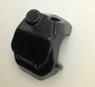 TAPA DE CARBONO BOMBA DE GASOLONA HYPERMOTARD 821
