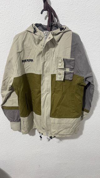 Chaqueta RIESDA Beige y Verde Militar