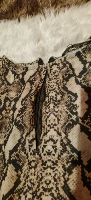 Blusa Estampada Serpiente Talla L