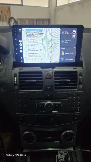 Rádio 4/64GB Mercedes W204 Android 14 com Carplay.