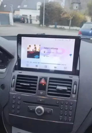 Rádio 4/64GB Mercedes W204 Android 14 com Carplay.