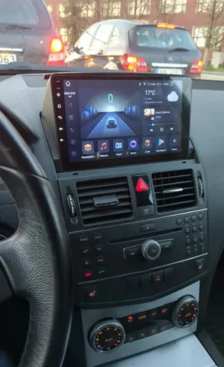 Rádio 4/64GB Mercedes W204 Android 14 com Carplay.