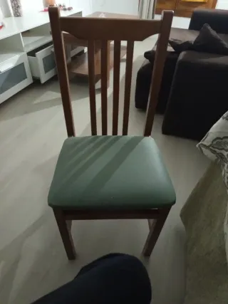 4 Sillas de Comedor Madera y Tela