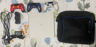 Ps4 Slim 1TB Blanca + Accesorios