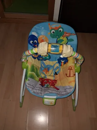 Mecedora bebé acuática