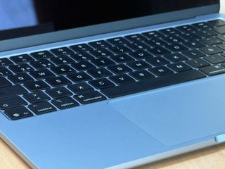 GARANTÍA!! MacBook Air M4 13 Plata