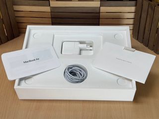 GARANTÍA!! MacBook Air M4 13 Plata