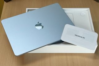 GARANTÍA!! MacBook Air M4 13 Plata