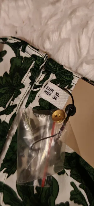 Blusa floral verde y amarilla Talla XL