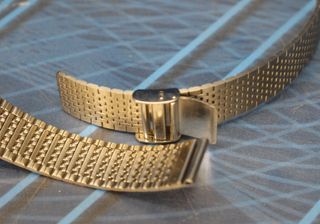 04. Correa acero inox. Armis, milanesa. Años 70, originales. 18 mm. Cierre tipo pulsera.