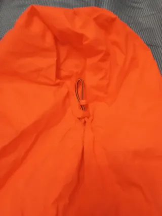 BILBAO Chaqueta Pull&Bear gris y naranja con capuc