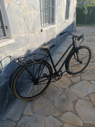 Bicicleta muy antigua...