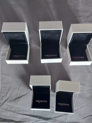 Cajas vacias  Pandora Blancas para joyas