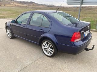 VOLKSWAGEN BORA 1.9TDI 110cv