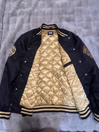 Chaqueta NBA Chicago Bulls Negra y Dorada