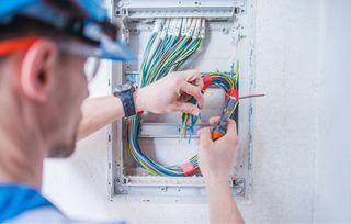 Electricista a domicilio en la zona de Sakana