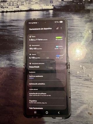 Samsung Galaxy Z Flip 7