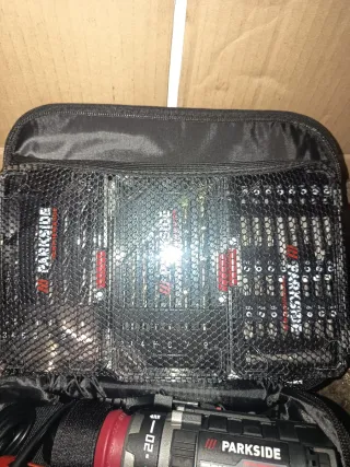 Taladro Atornillador Parkside con Accesorios