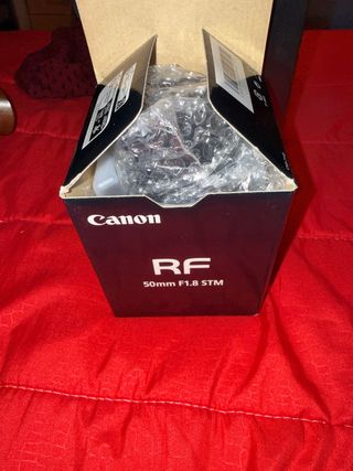 Canon Obiettivo RF 50mm F1.8 STM mai usato