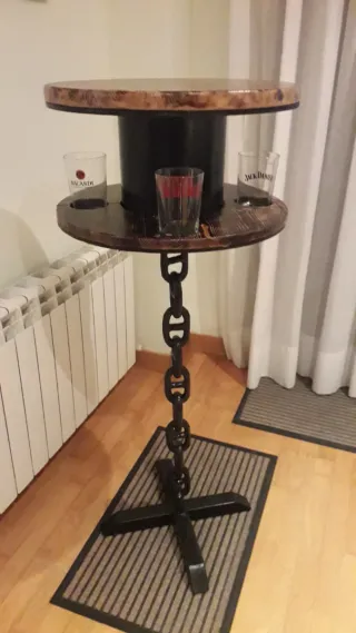 Mesa auxiliar cadena de buque