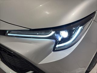 TOYOTA COROLLA 1.8 HYBRID STYLE E-CVT 122 5P