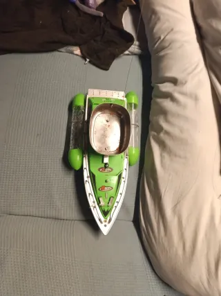 Barco radiocontrol para pesca