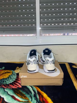 Asics Gel Kayano 14 Plata/Blanco