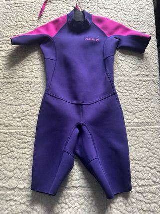 Traje de neopreno OLAIAN morado y fucsia