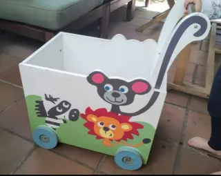 Carrito madera para juguetes