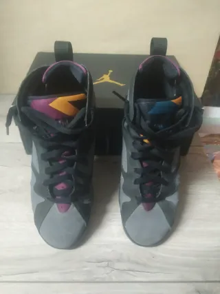 Nike Air Jordan 7 Bordeaux talla 40.