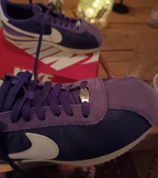 Zapatillas Nike Moradas Talla 41.5