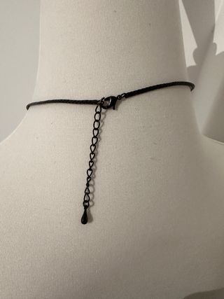 Gargantilla vintage morada y lila