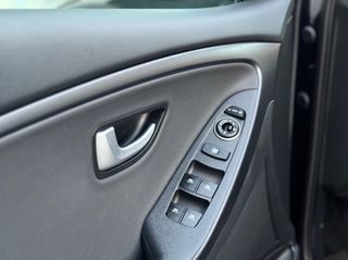 HYUNDAI i30 1.6 TGDI Turbo Sky Nav