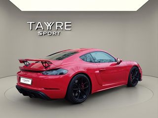 Porsche 718 Cayman GT4