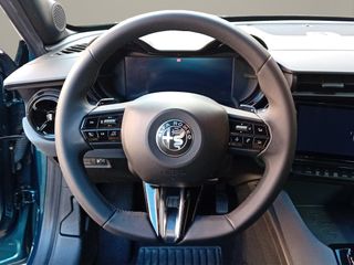 Alfa Romeo Junior Ibrida 100kW (136CV)