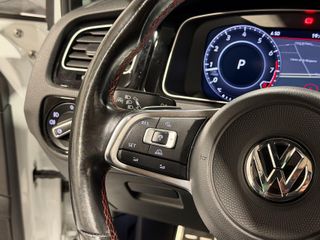VOLKSWAGEN Golf GTI 2.0 TSI DSG