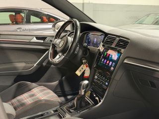VOLKSWAGEN Golf GTI 2.0 TSI DSG