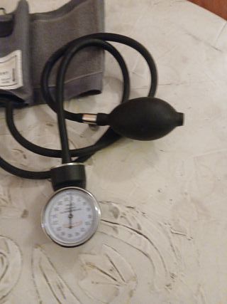 Sfigmomanometro e Stetoscopio Vintage