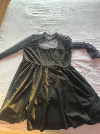 Vestido negro manga larga encaje