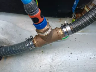 T de bronce para desalar motor marino.manguera 32