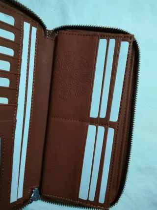 Monedero Desigual Mone Dejavu Fiona Marrón