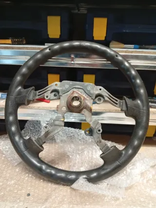 Volante Mitsubishi Montero V60/V70.