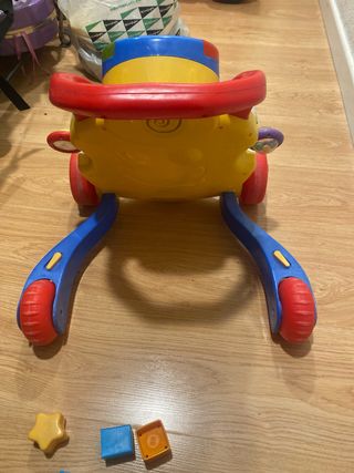 Correpasillos Chicco con juegos