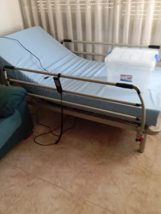 Cama Hospital Ajustable
