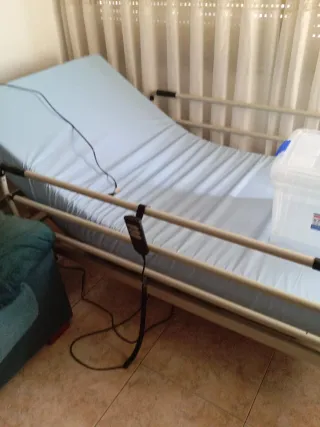 Cama Hospital Ajustable