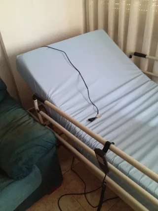 Cama Hospital Ajustable
